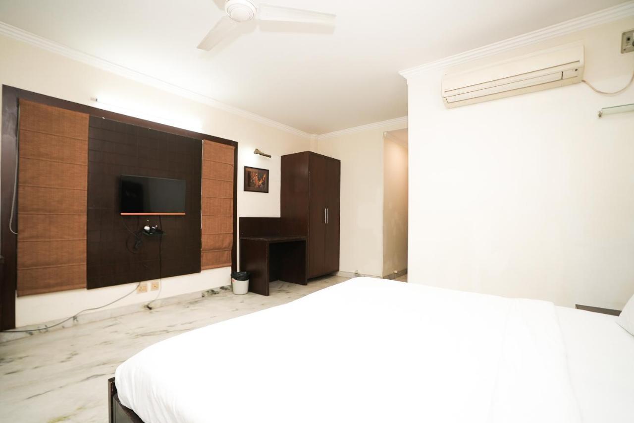 Stay Well Hotels & Homes غورغاون المظهر الخارجي الصورة