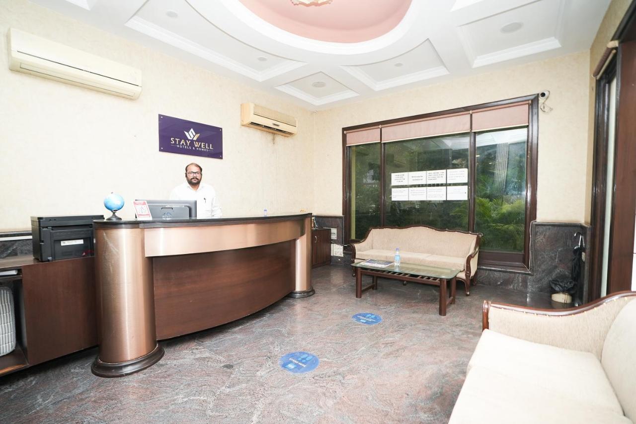 Stay Well Hotels & Homes غورغاون المظهر الخارجي الصورة