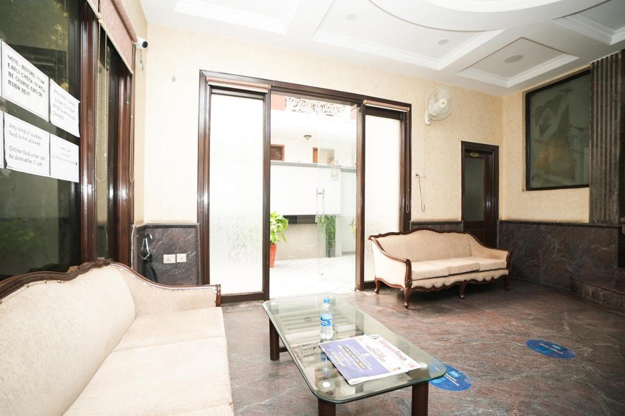 Stay Well Hotels & Homes غورغاون المظهر الخارجي الصورة